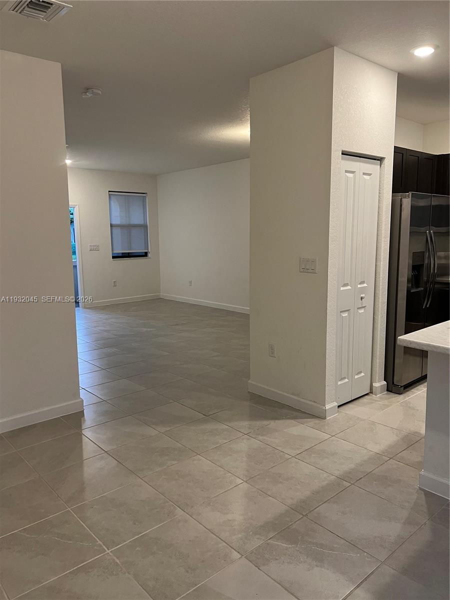 PINE ISLE - Residential Lease