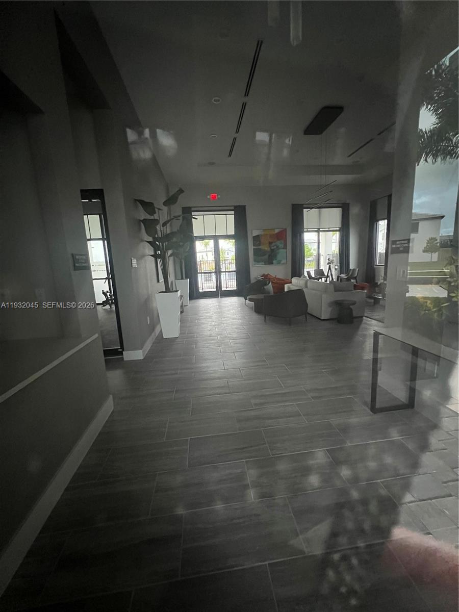 PINE ISLE - Residential Lease