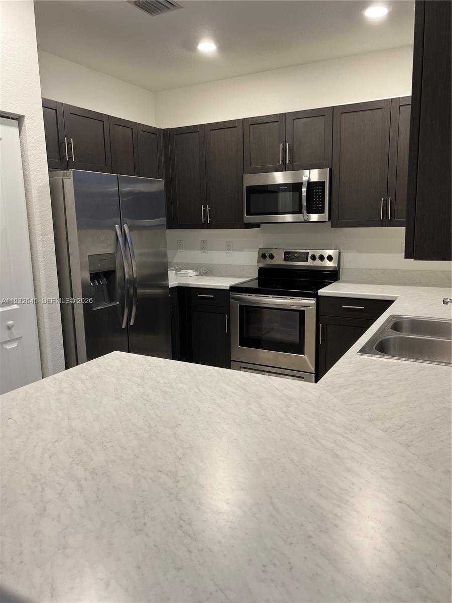 PINE ISLE - Residential Lease