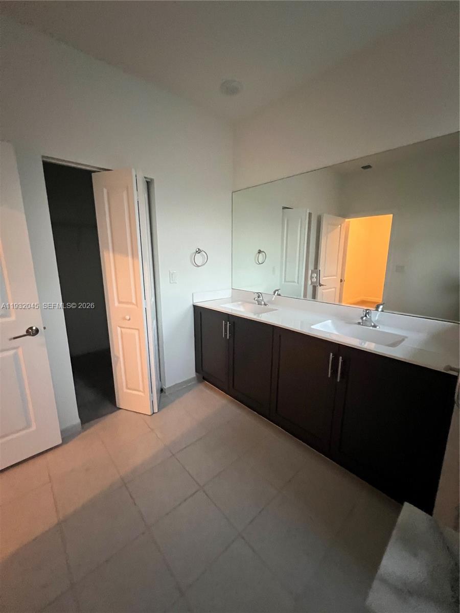 PINE ISLE - Residential Lease