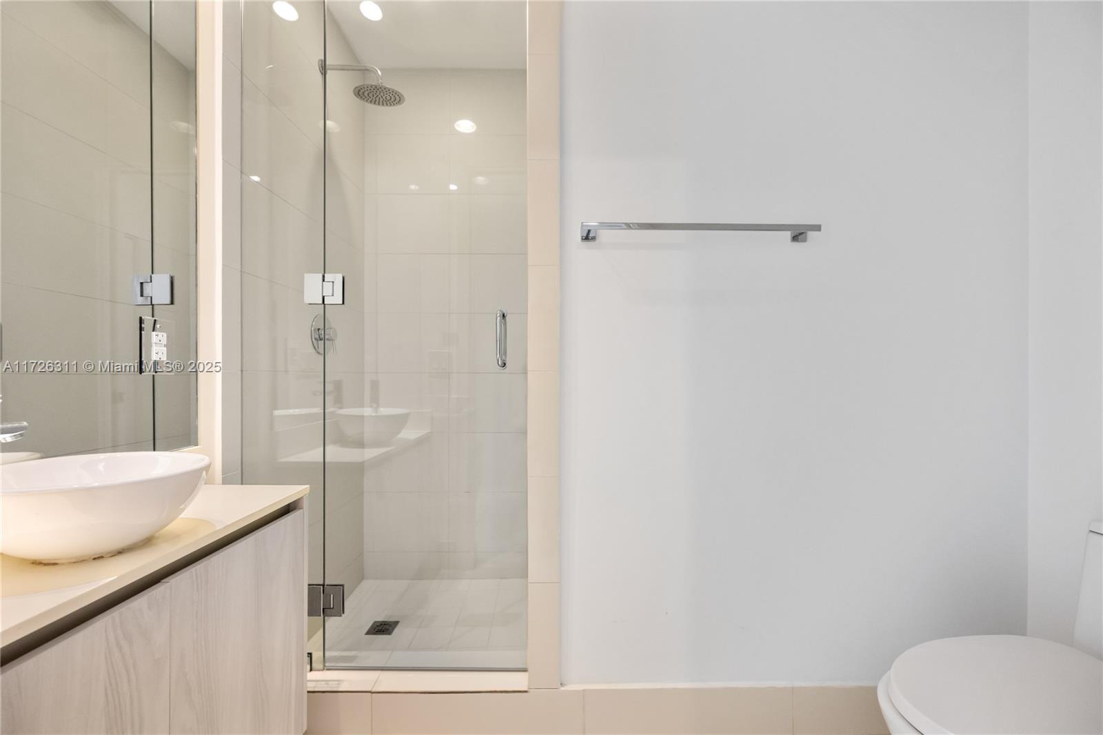 GRAN PARAISO CONDO - Residential