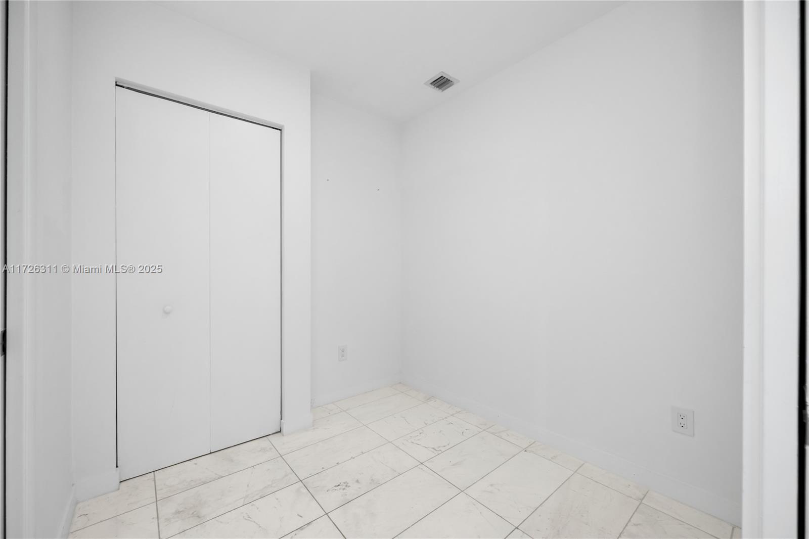 GRAN PARAISO CONDO - Residential