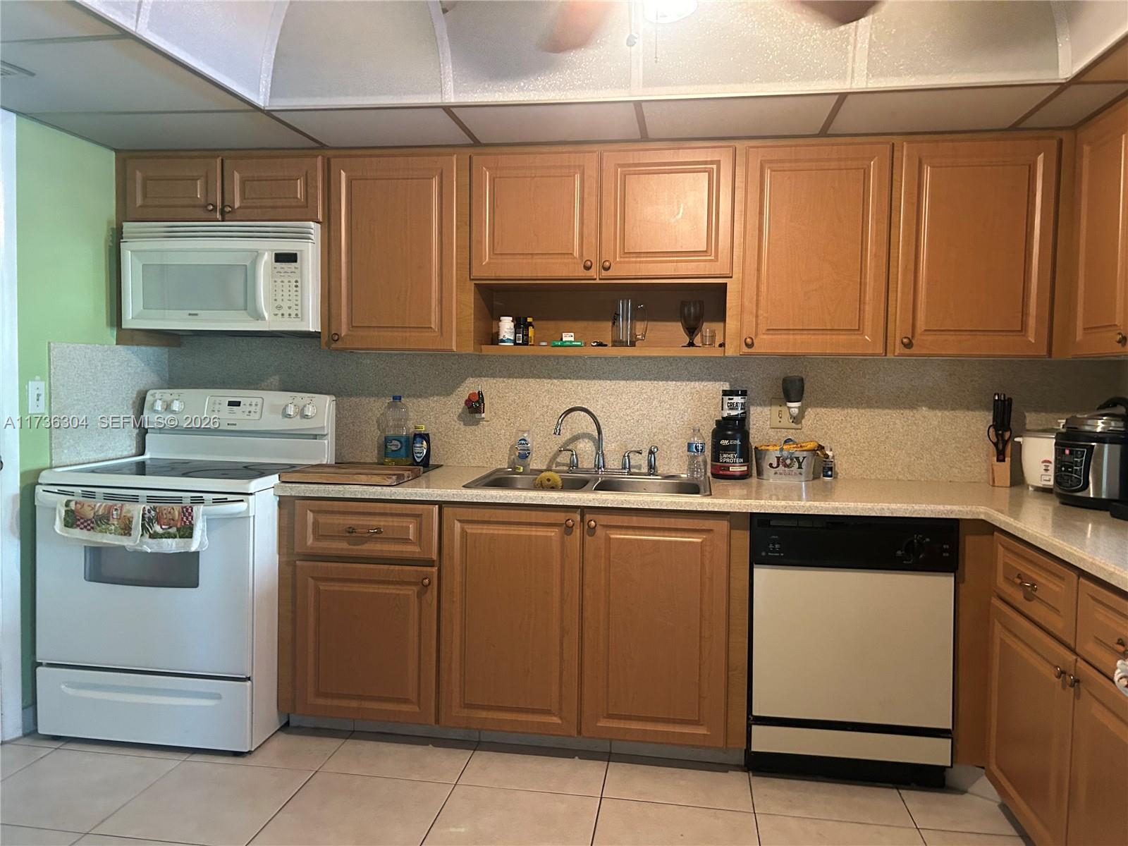 FAIRWAYS RIVIERA CONDO - Residential