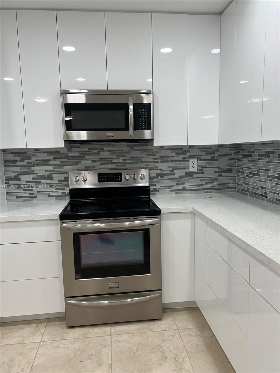 GREEN HILLS PARK WEST NO - Residential