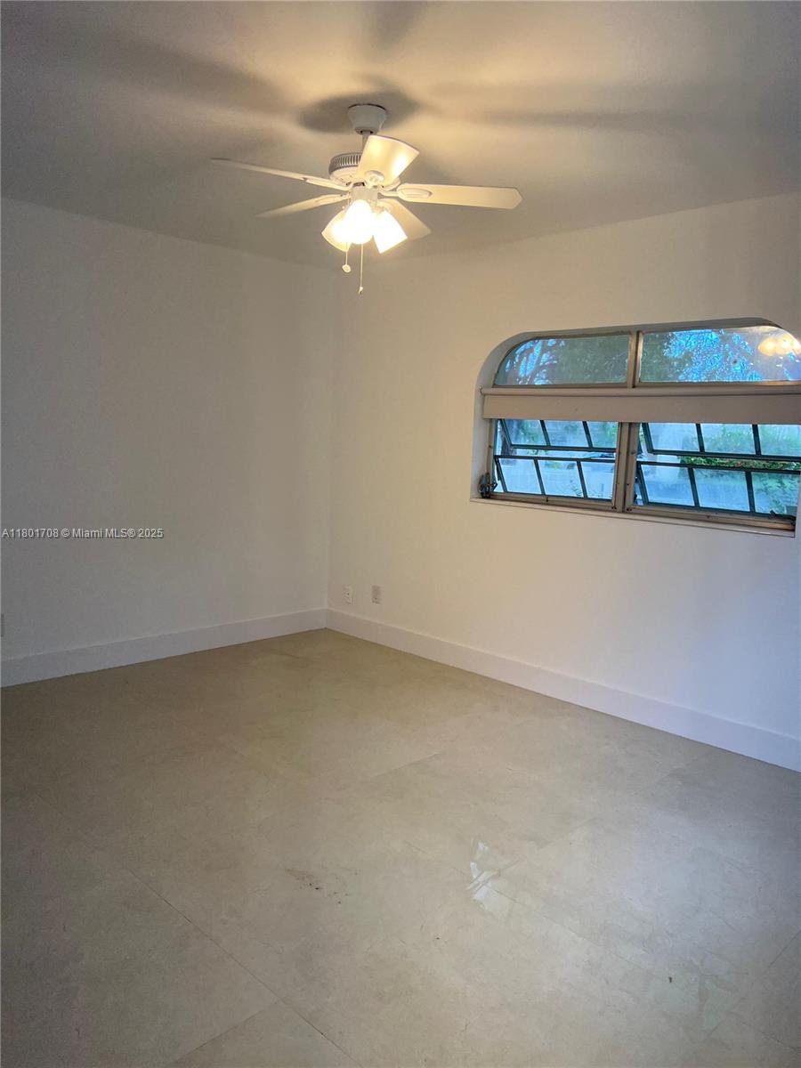 GREEN HILLS PARK WEST NO - Residential