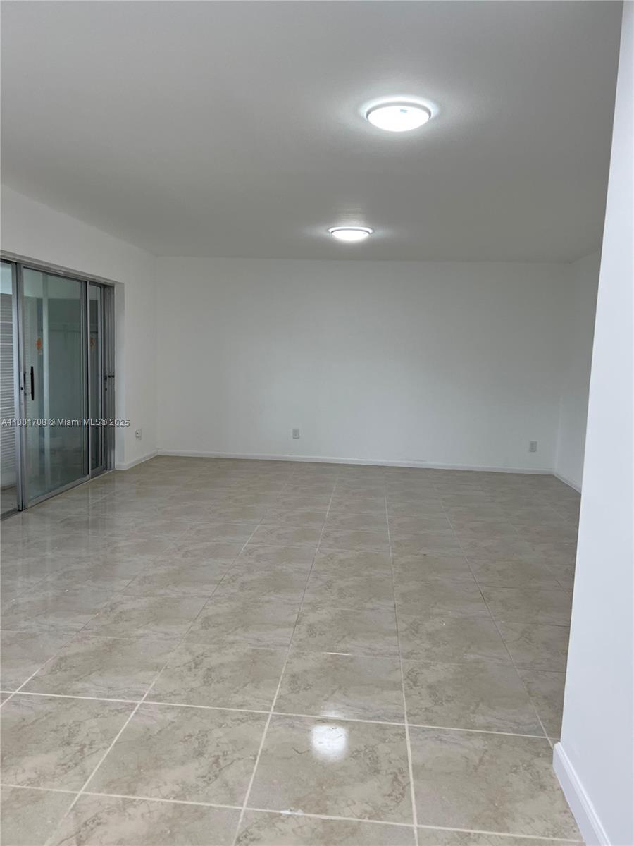 GREEN HILLS PARK WEST NO - Residential