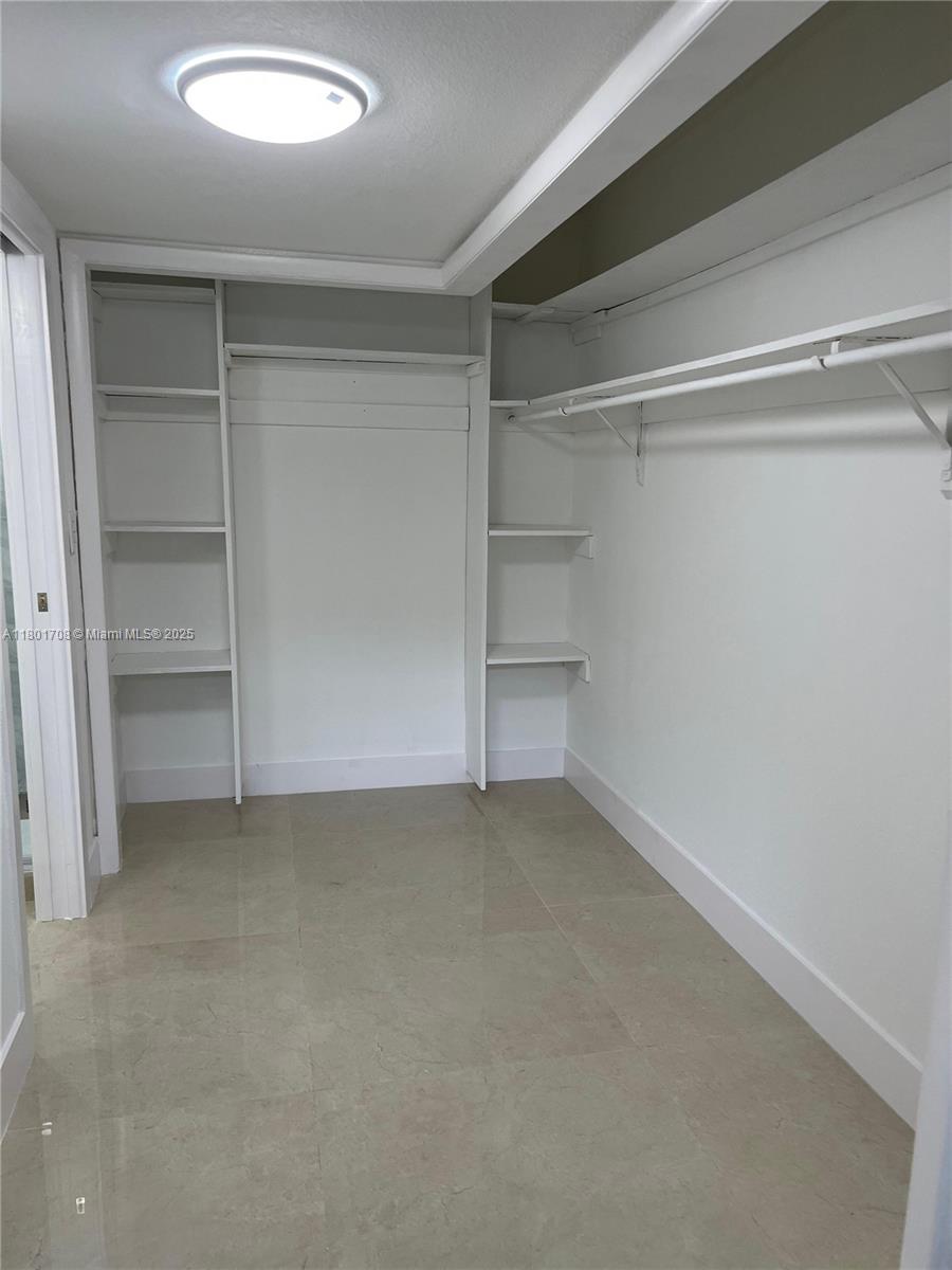 GREEN HILLS PARK WEST NO - Residential