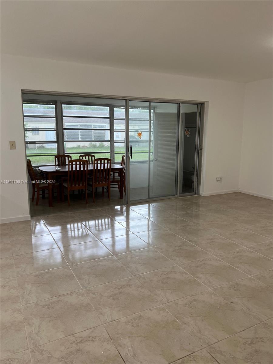 GREEN HILLS PARK WEST NO - Residential