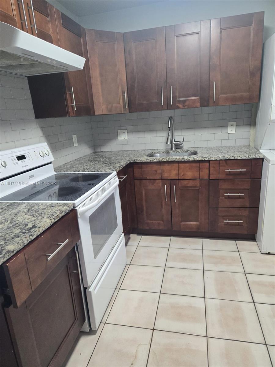 Rental Property at 9203 Nw 38th Dr 9, Coral Springs, Broward County, Florida - Bedrooms: 2 
Bathrooms: 1  - $1,700 MO.