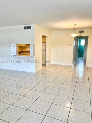 12150 NE 19TH AVE APT 7, NORTH MIAMI, FL 33181 - Image 1c71e6bf8e4a85115e4c14da36d97014/3399100725
