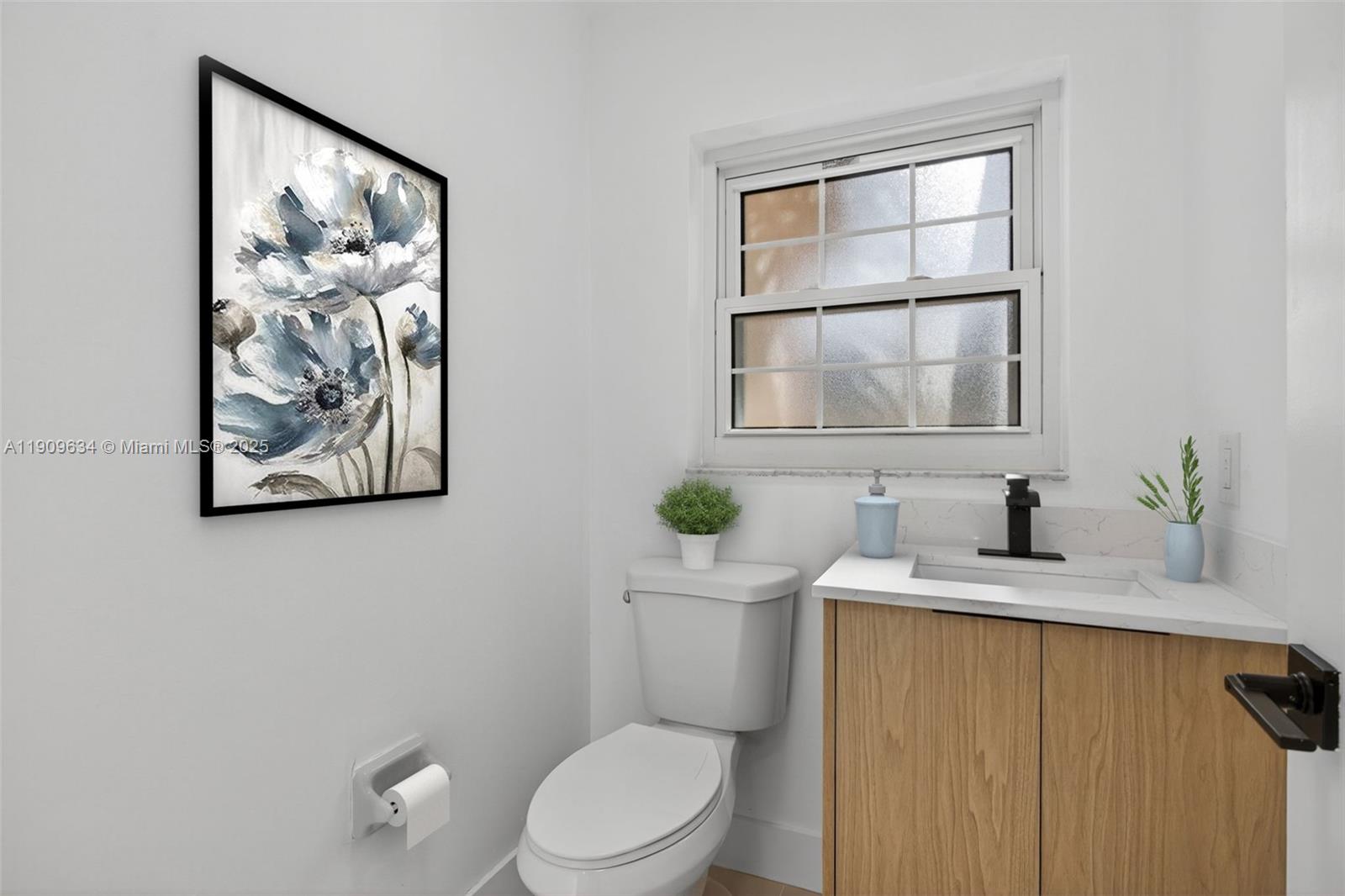 CRYSTAL LAKE 2ND SEC - Residential