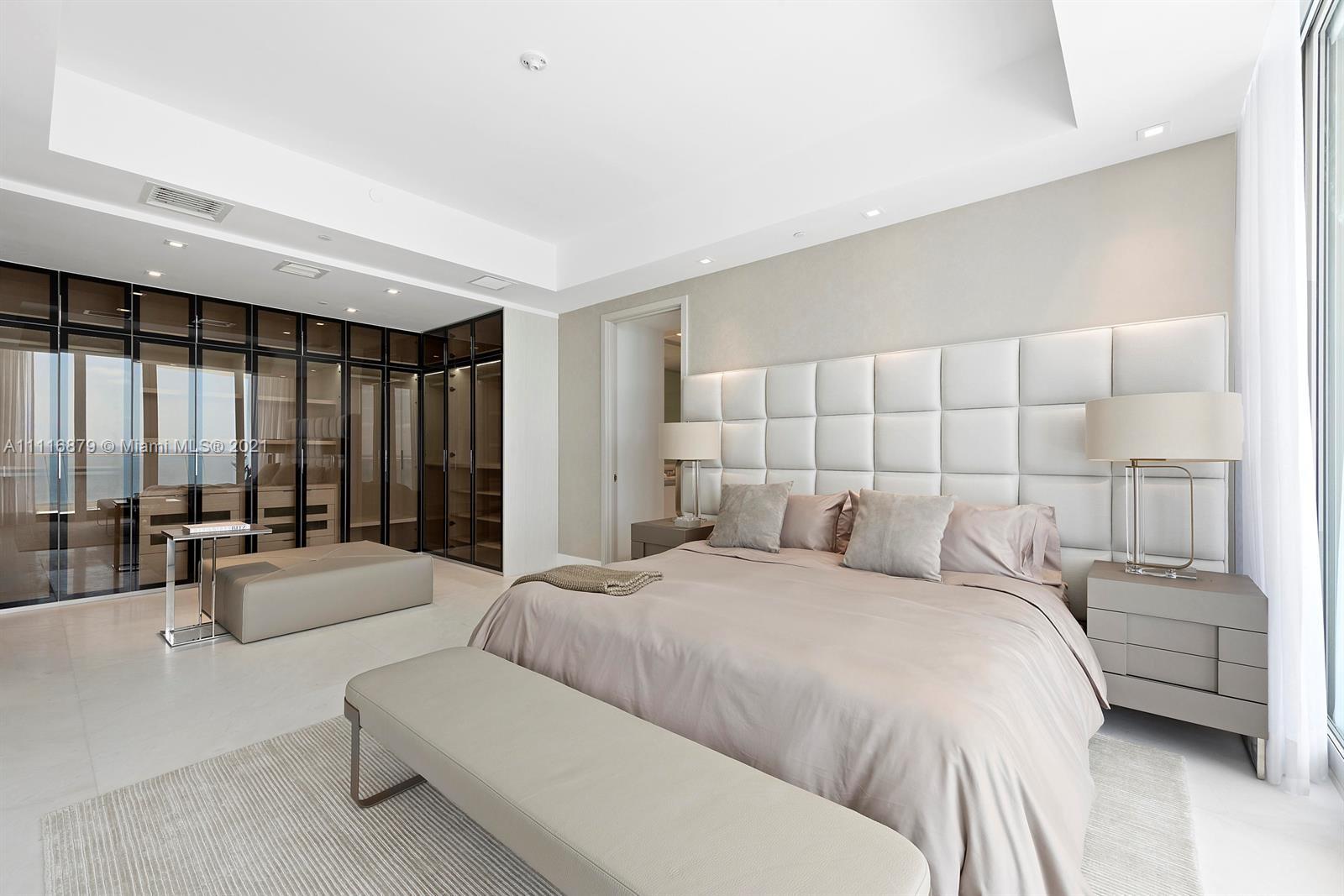 JADE SIGNATURE CONDO - Residential