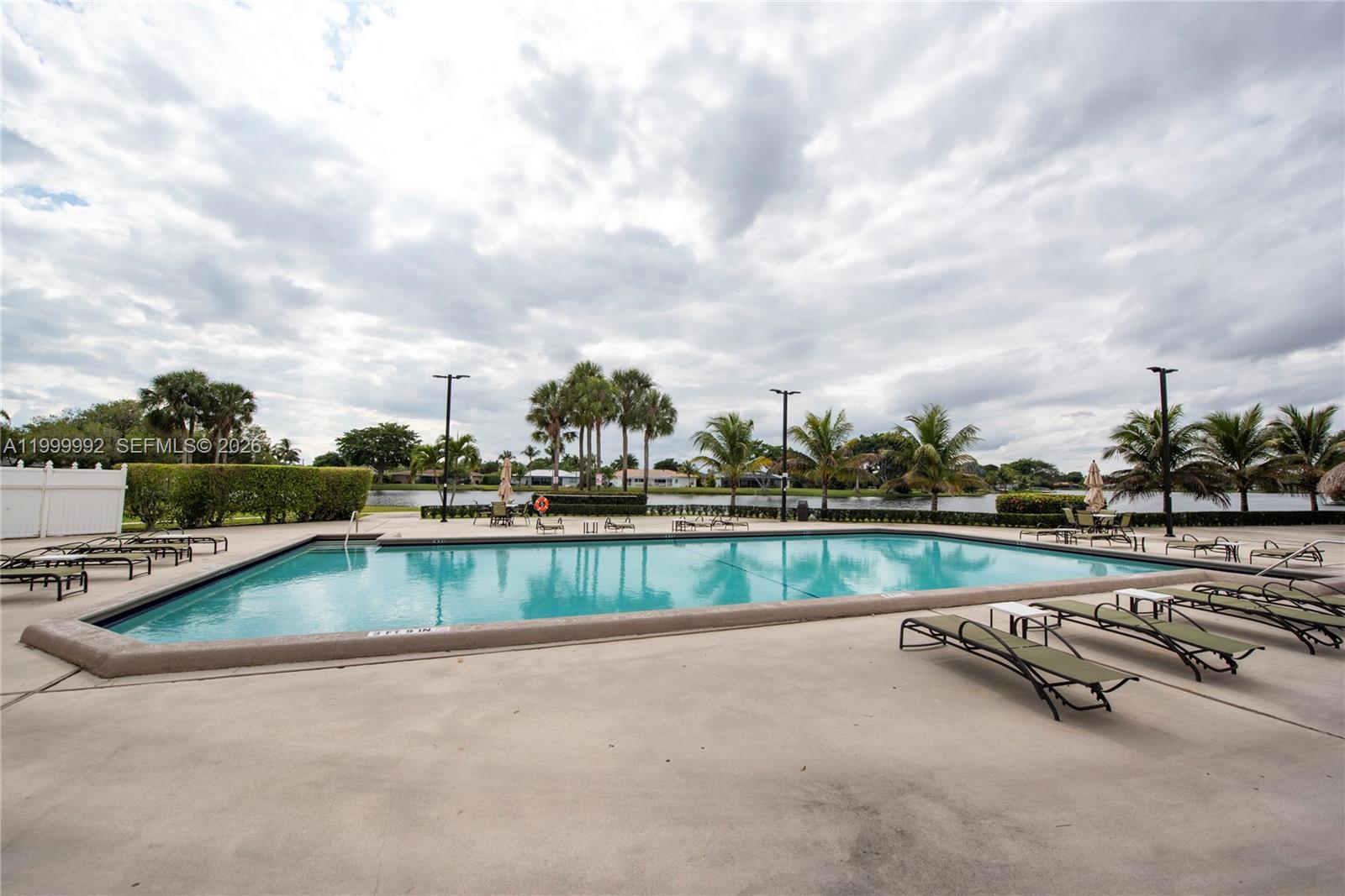 BONAVENTURE LAKES ADD 1 - Residential