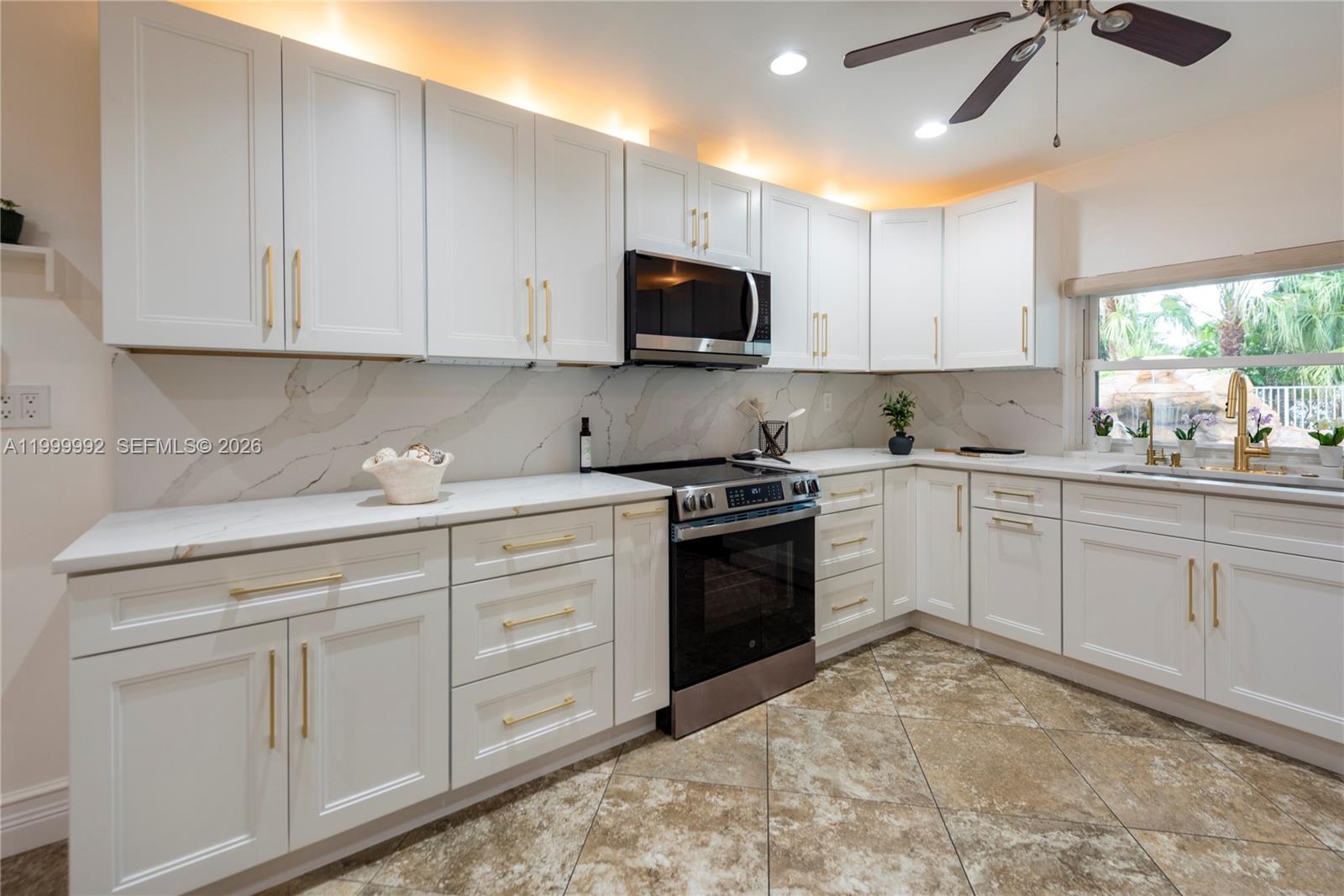 BONAVENTURE LAKES ADD 1 - Residential
