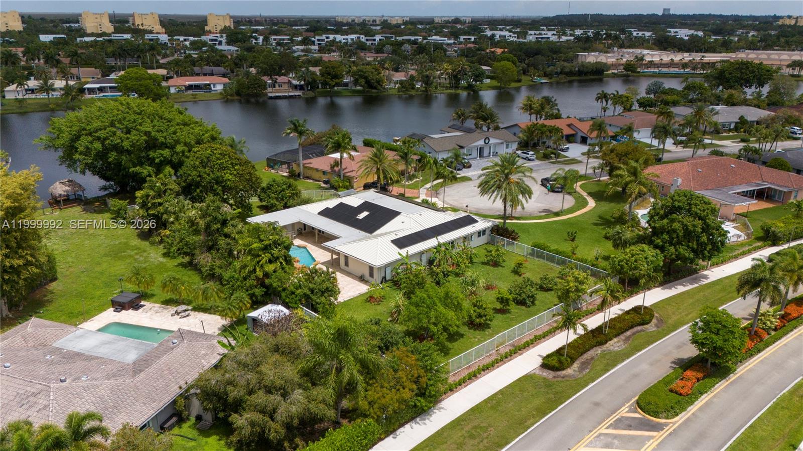 BONAVENTURE LAKES ADD 1 - Residential