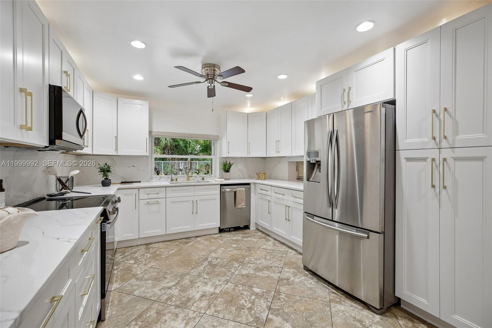BONAVENTURE LAKES ADD 1 - Residential