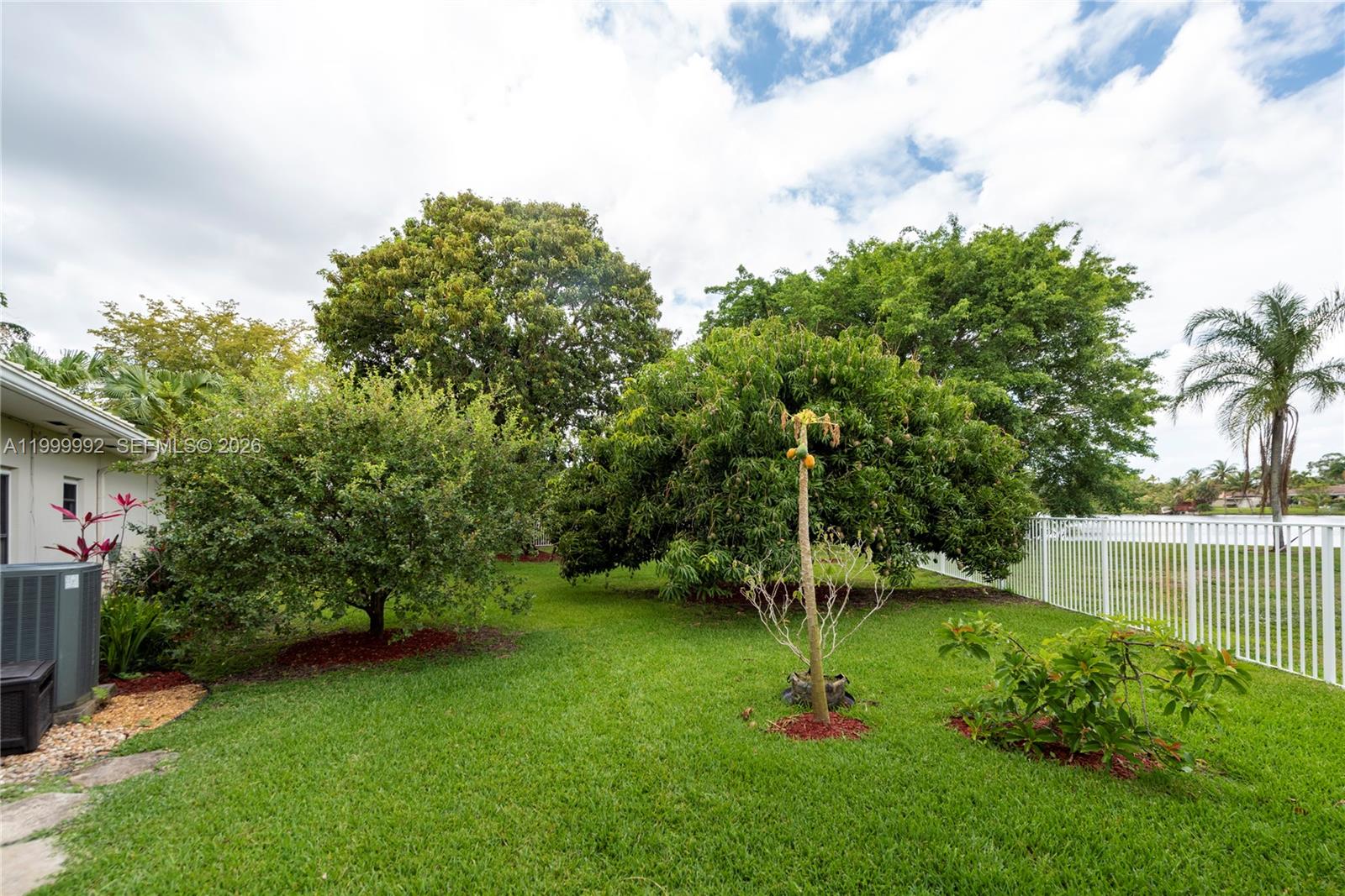 BONAVENTURE LAKES ADD 1 - Residential