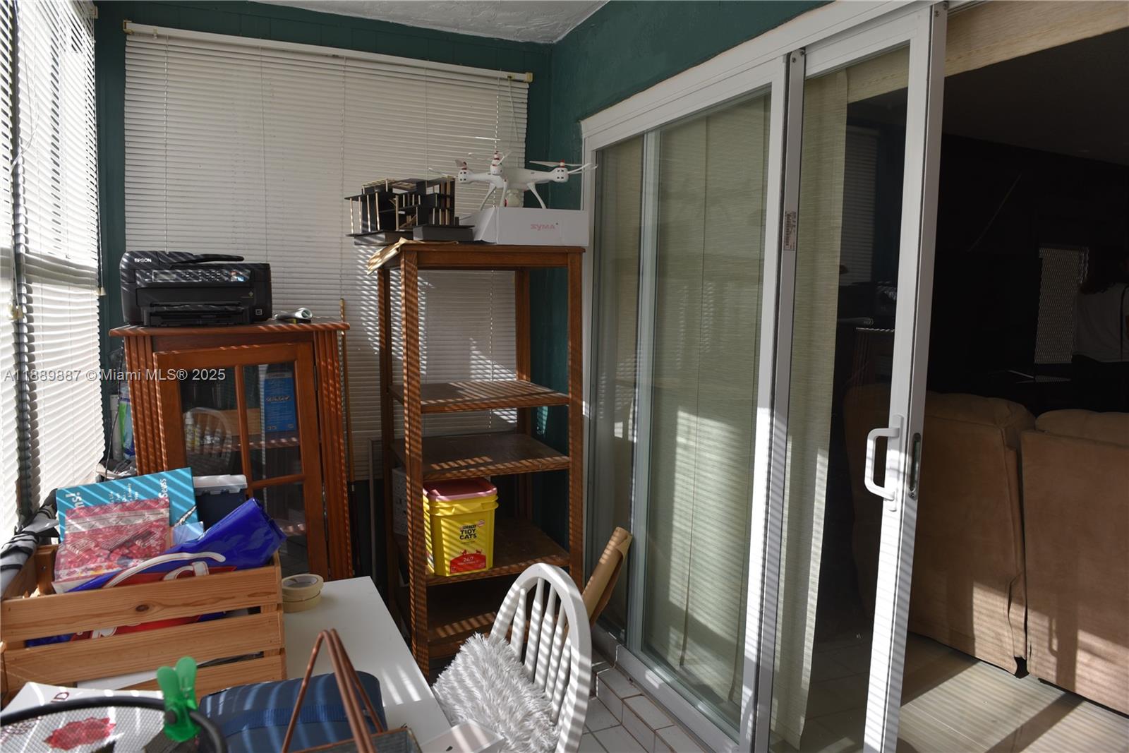 LAURELS AT MARGATE CONDO - Residential Lease