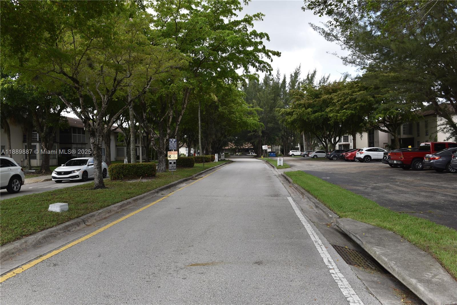 LAURELS AT MARGATE CONDO - Residential Lease