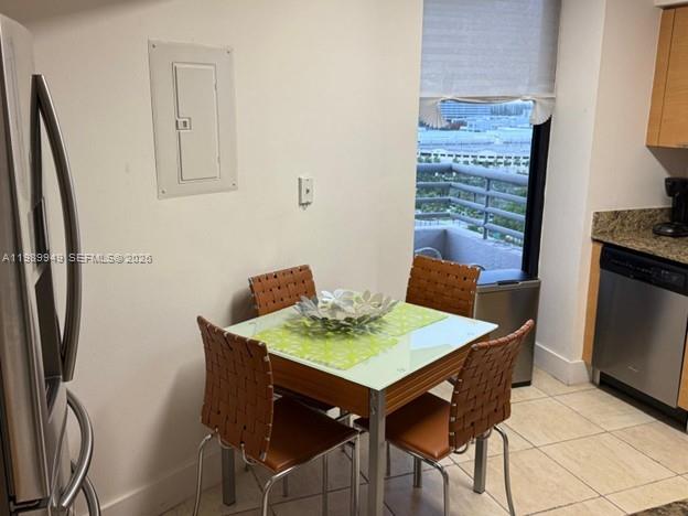 PARC CENTRAL AVENTURA SOU - Residential Lease