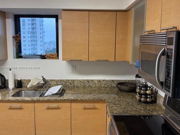 PARC CENTRAL AVENTURA SOU - Residential Lease