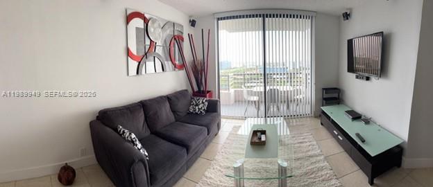 PARC CENTRAL AVENTURA SOU - Residential Lease