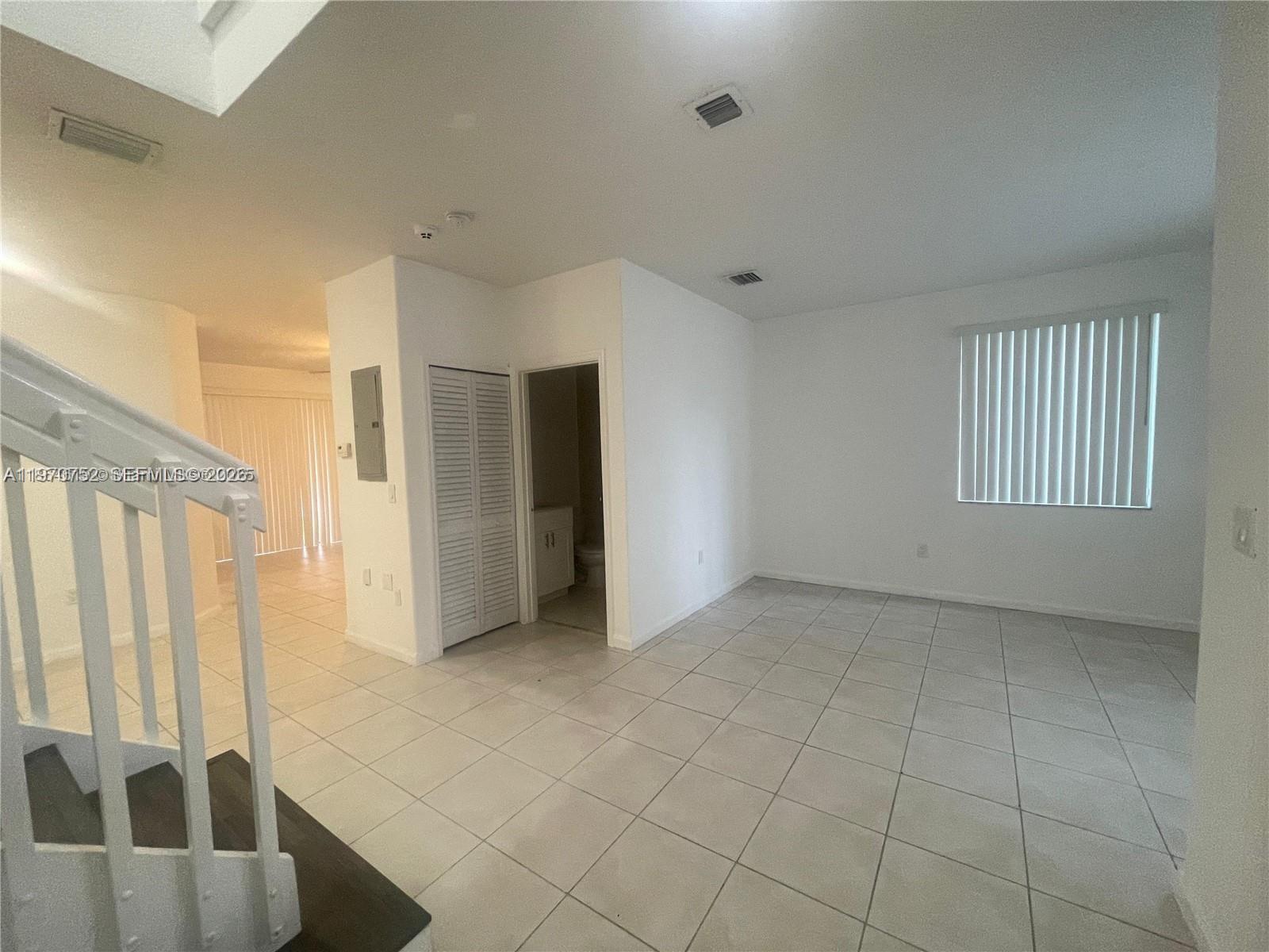 SHOMA TOWNHOMES AT KEYSCO - Residential