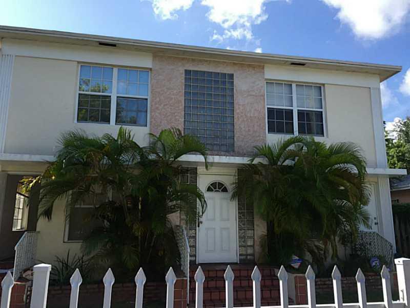 Move in to this spacious 1/1 apartment. First floor unit with large balcony and beautiful garden views in a wonderful location east Biscayne with amenities include laundry on premises, use of yard, and one parking space. This unit has a large kitchen and a very large living room area. Bedroom is spacious and the unit has lots of windows that make the apartment bright. Very close to design district, wynwood, Brickell and downtown. Please see attach prospective tenant documents for Potential tenants.