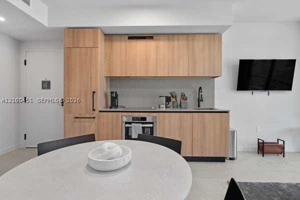121 NE 5th St 1813