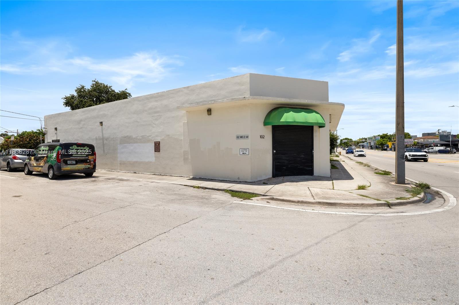 102 NW 22nd Ave