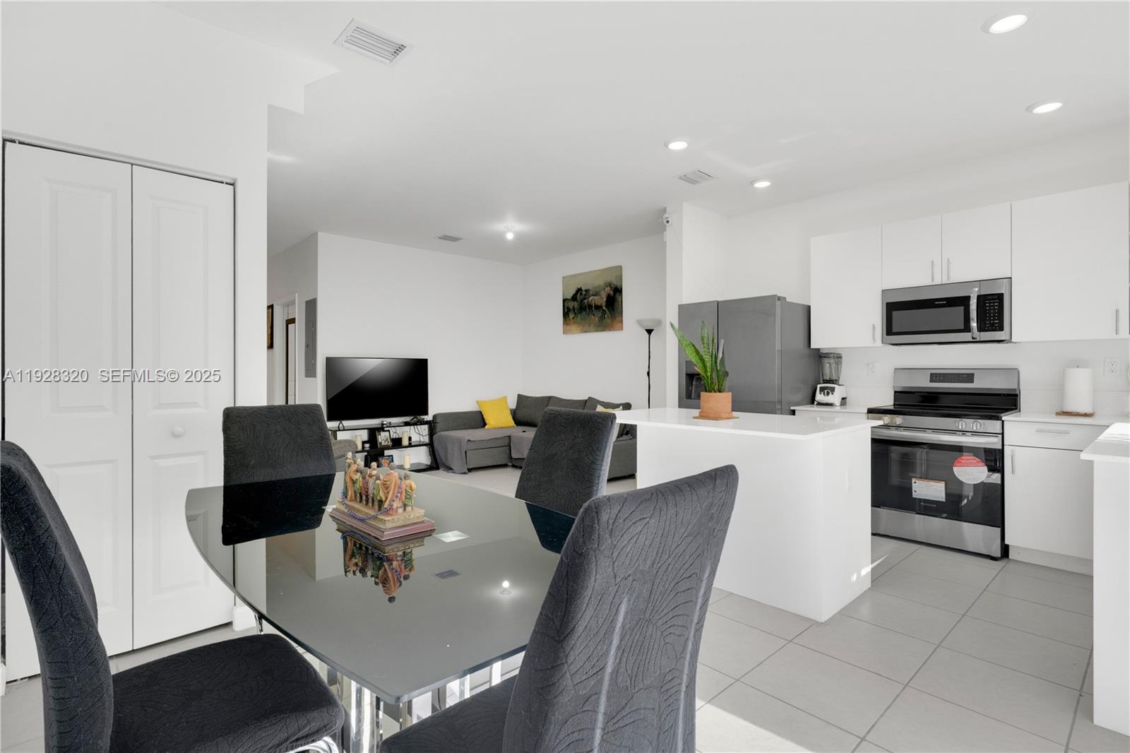 Cedar Pointe - Residential