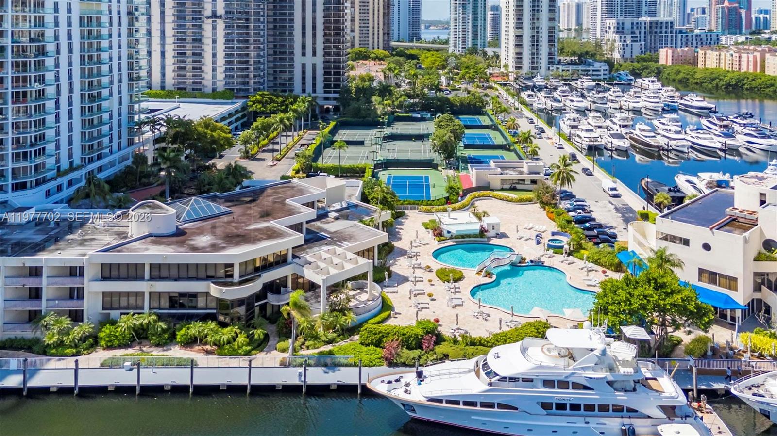 TURNBERRY ISLE NORTH - Residential