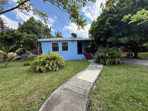 Photo of 3102 NW 31st St, Miami, FL 33142 (MLS # A12071823)