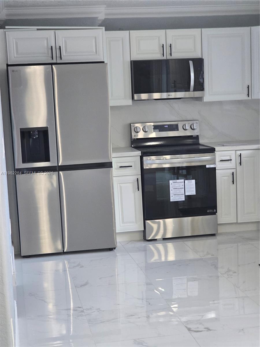 SAN SIMEON HOMES - Residential