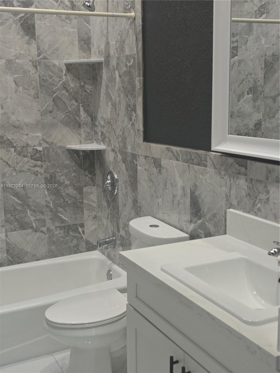 SAN SIMEON HOMES - Residential