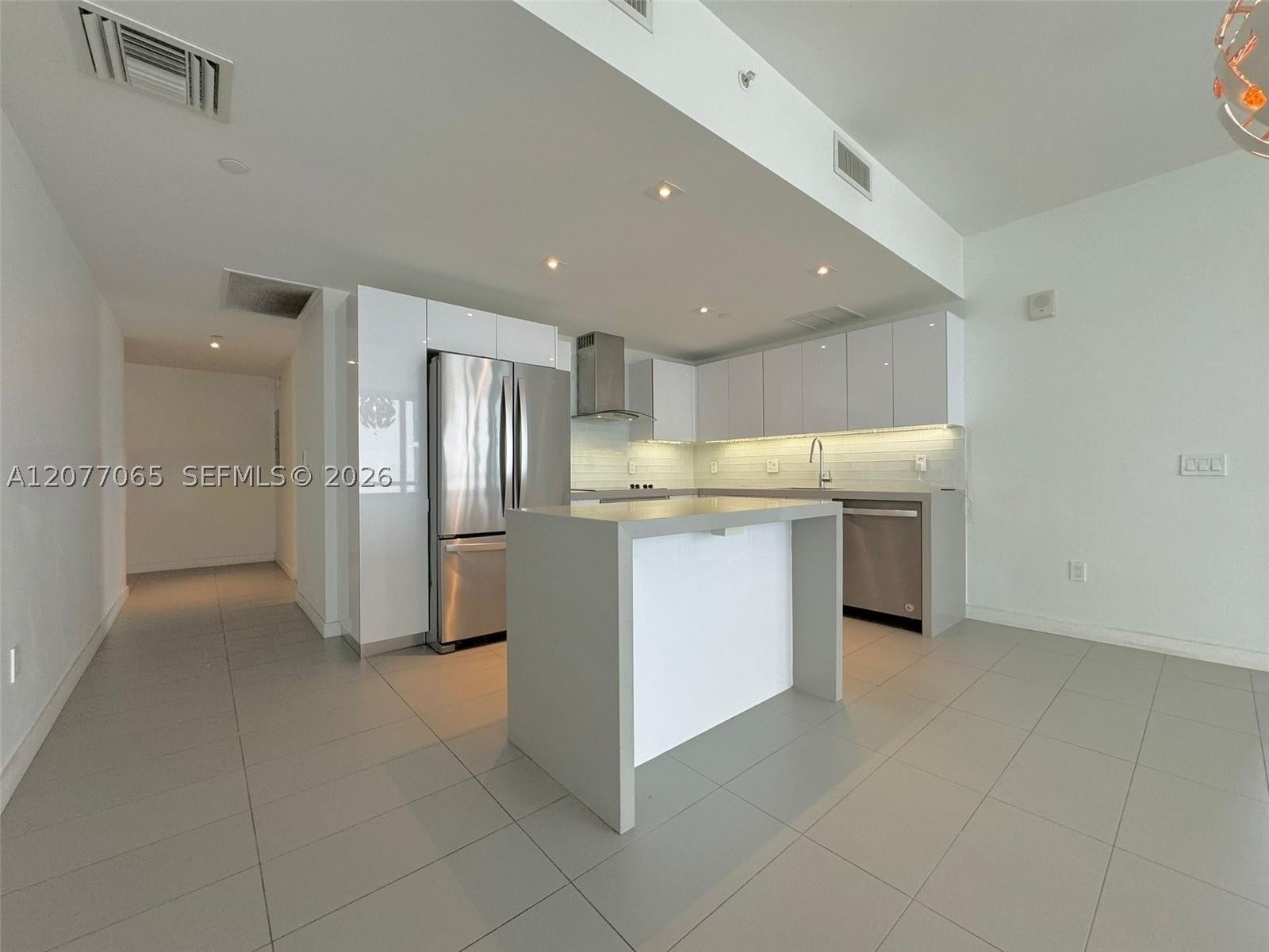 1600 NE 1st Ave 1416