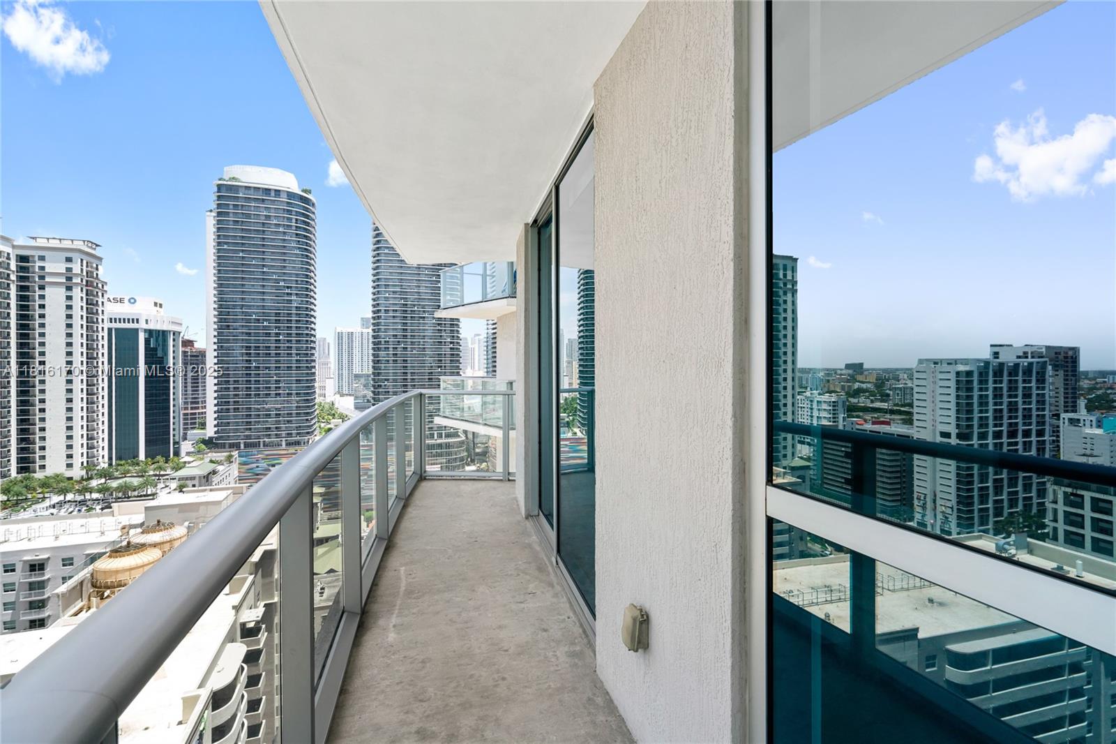 1100 MILLECENTO RESIDENCE - Residential