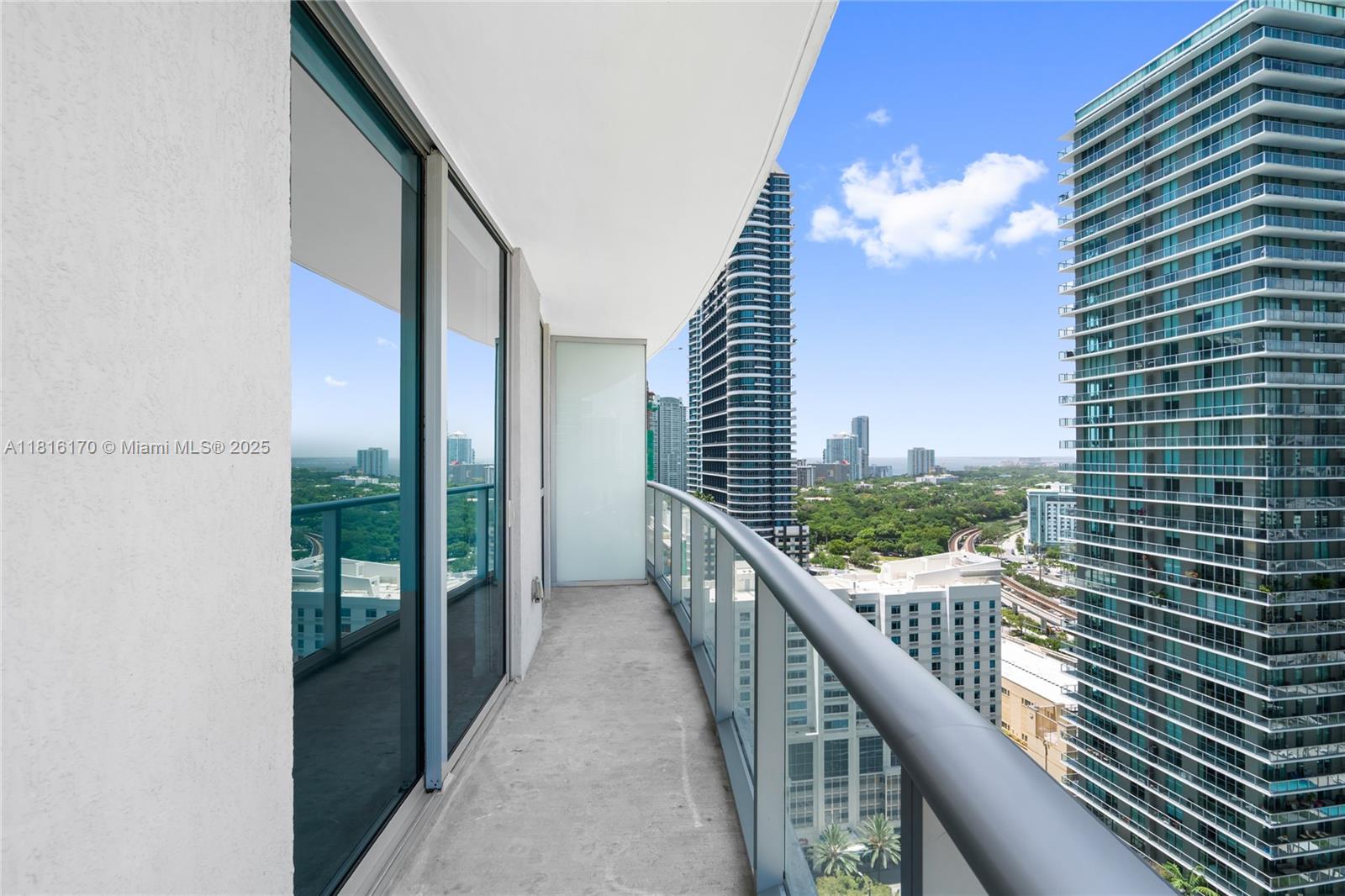 1100 MILLECENTO RESIDENCE - Residential