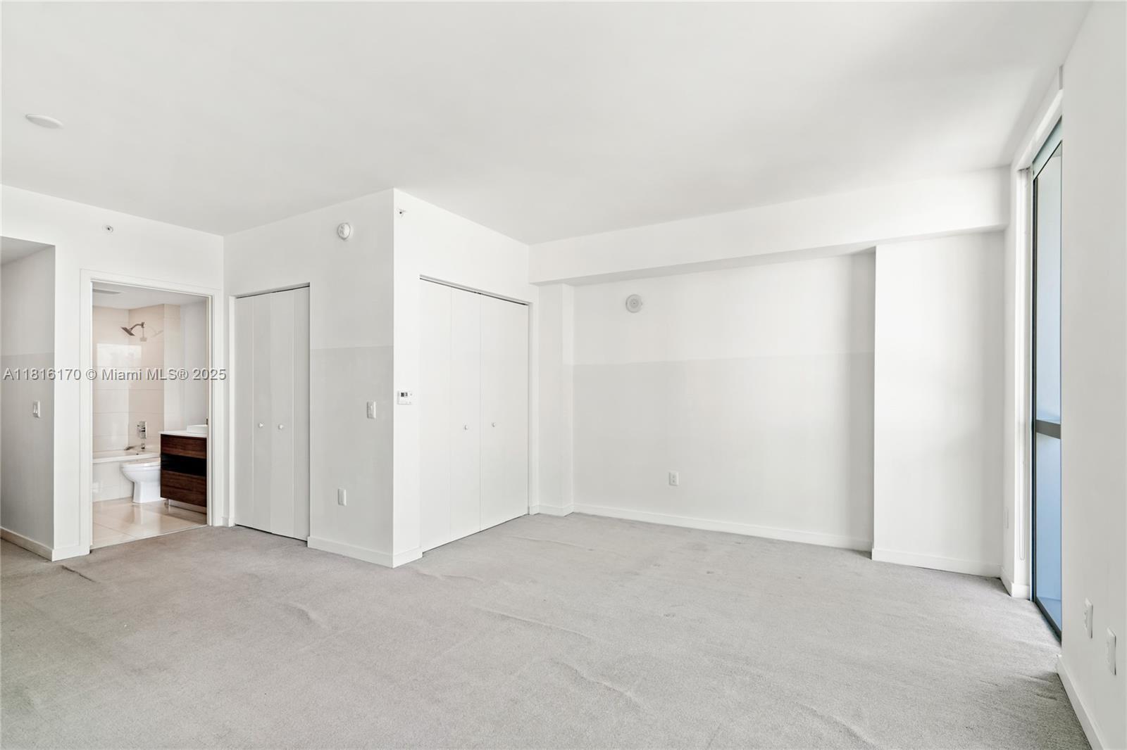 1100 MILLECENTO RESIDENCE - Residential