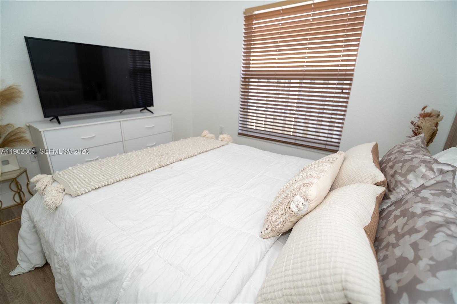 POD 12 AT MONARCH LAKES - Residential