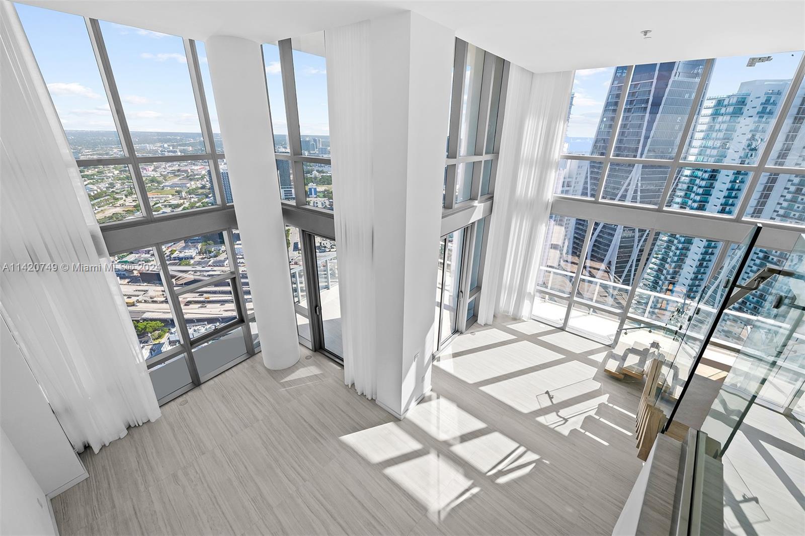 PARAMOUNT MIAMI WORLDCENT - Residential