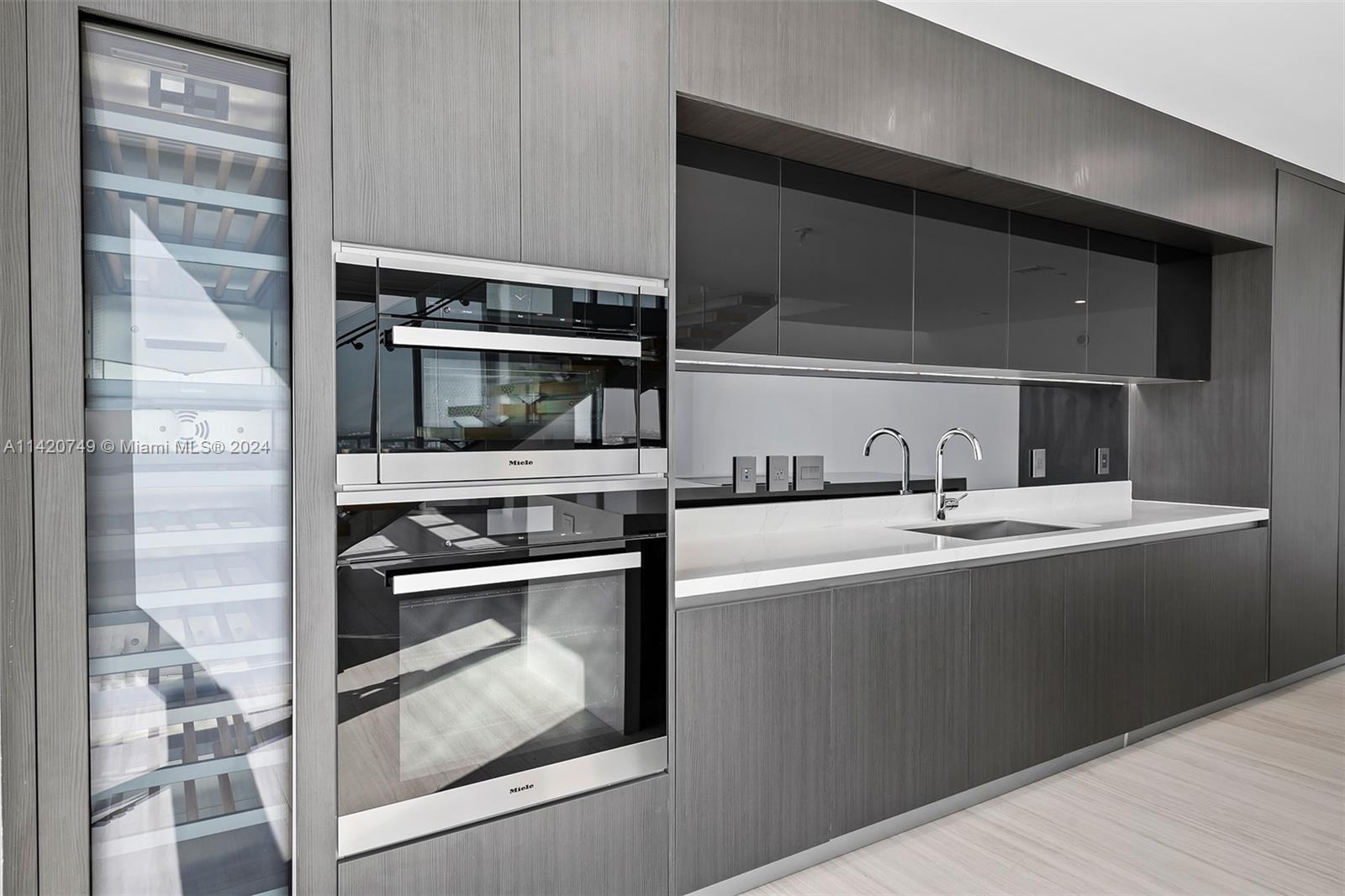 PARAMOUNT MIAMI WORLDCENT - Residential