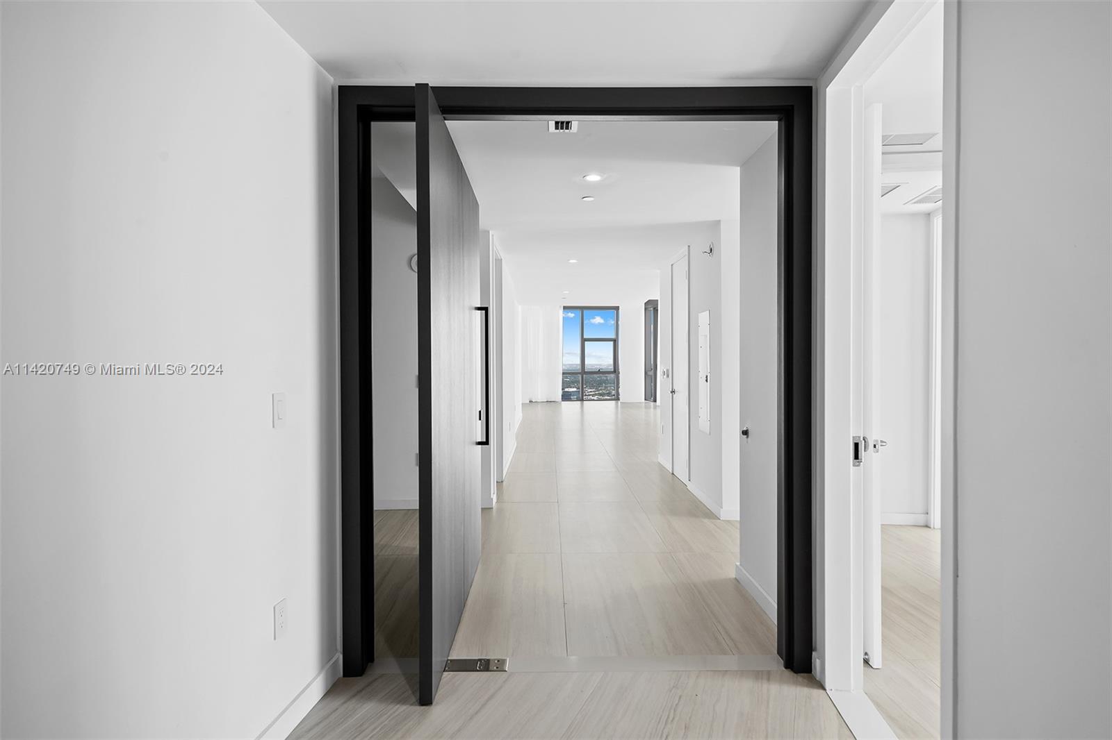 PARAMOUNT MIAMI WORLDCENT - Residential