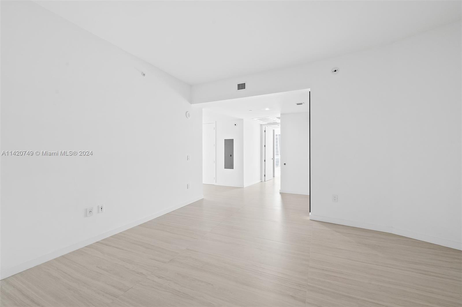 PARAMOUNT MIAMI WORLDCENT - Residential