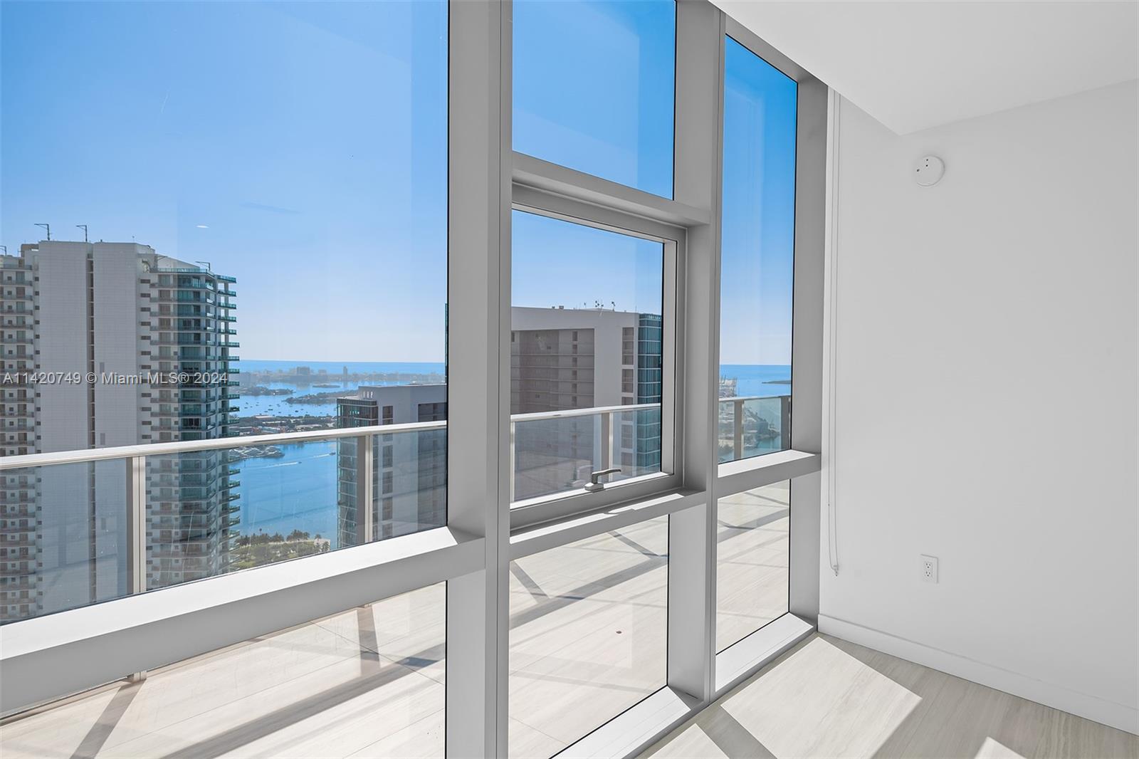 PARAMOUNT MIAMI WORLDCENT - Residential