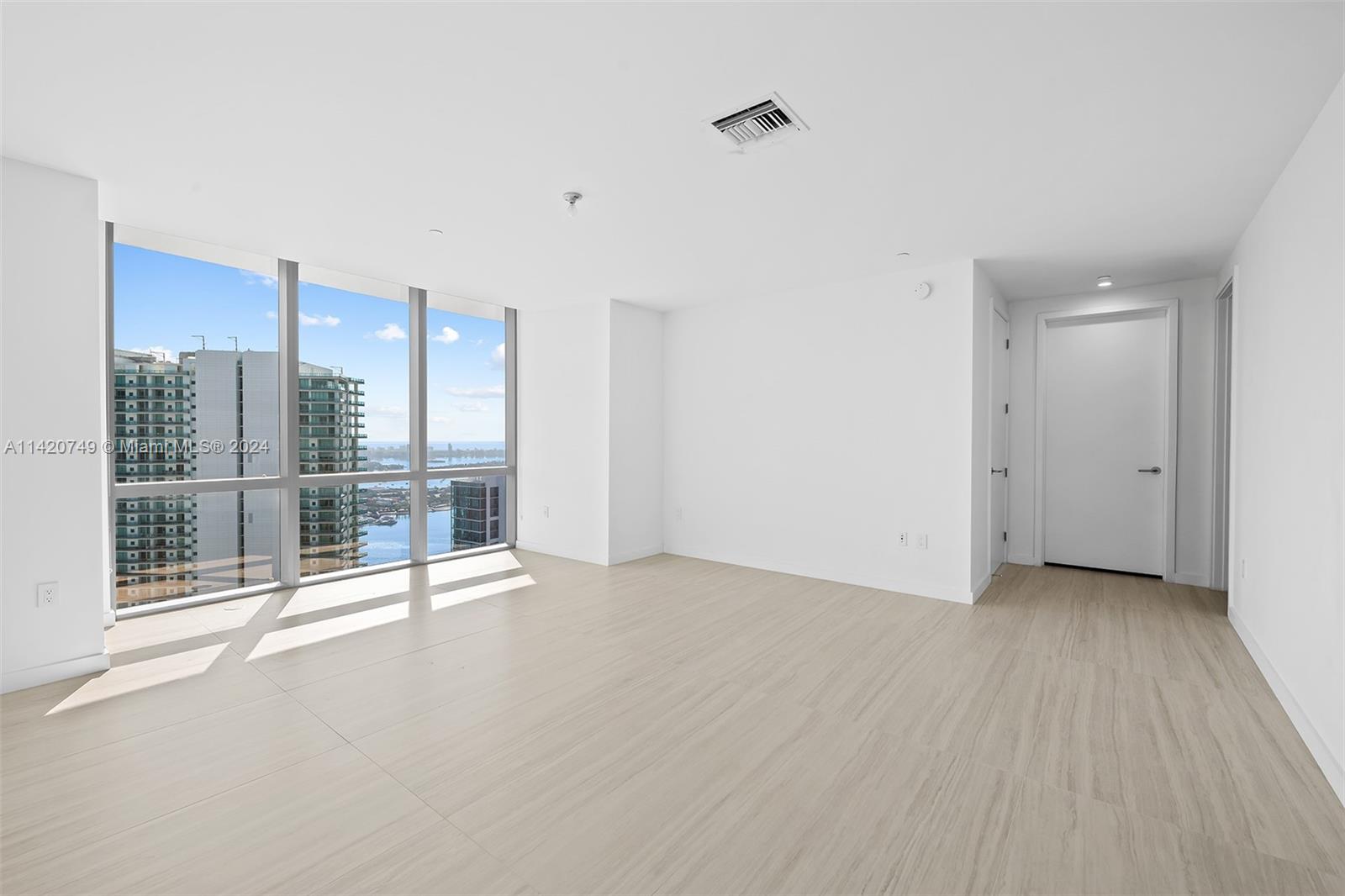 PARAMOUNT MIAMI WORLDCENT - Residential