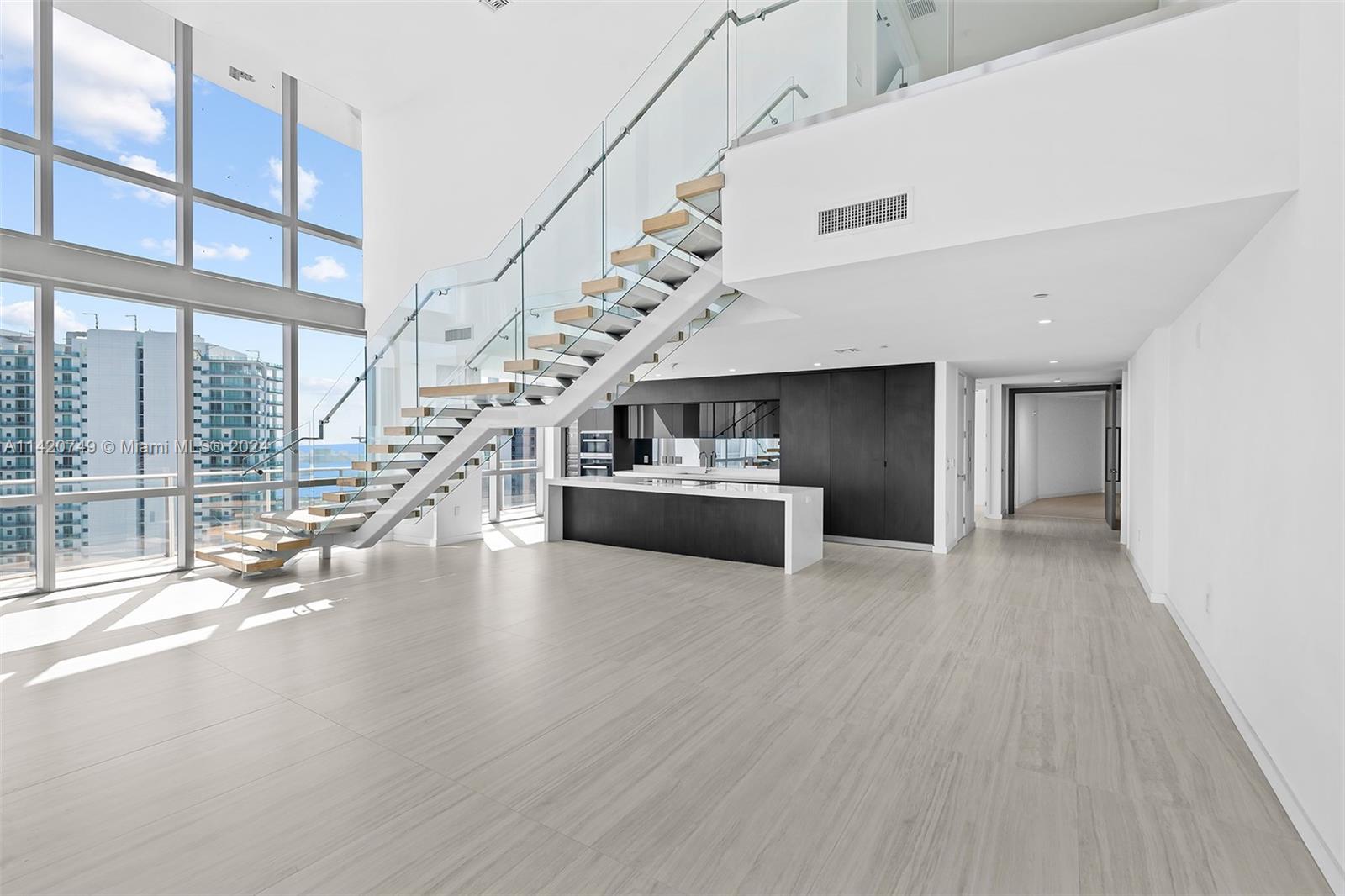 PARAMOUNT MIAMI WORLDCENT - Residential