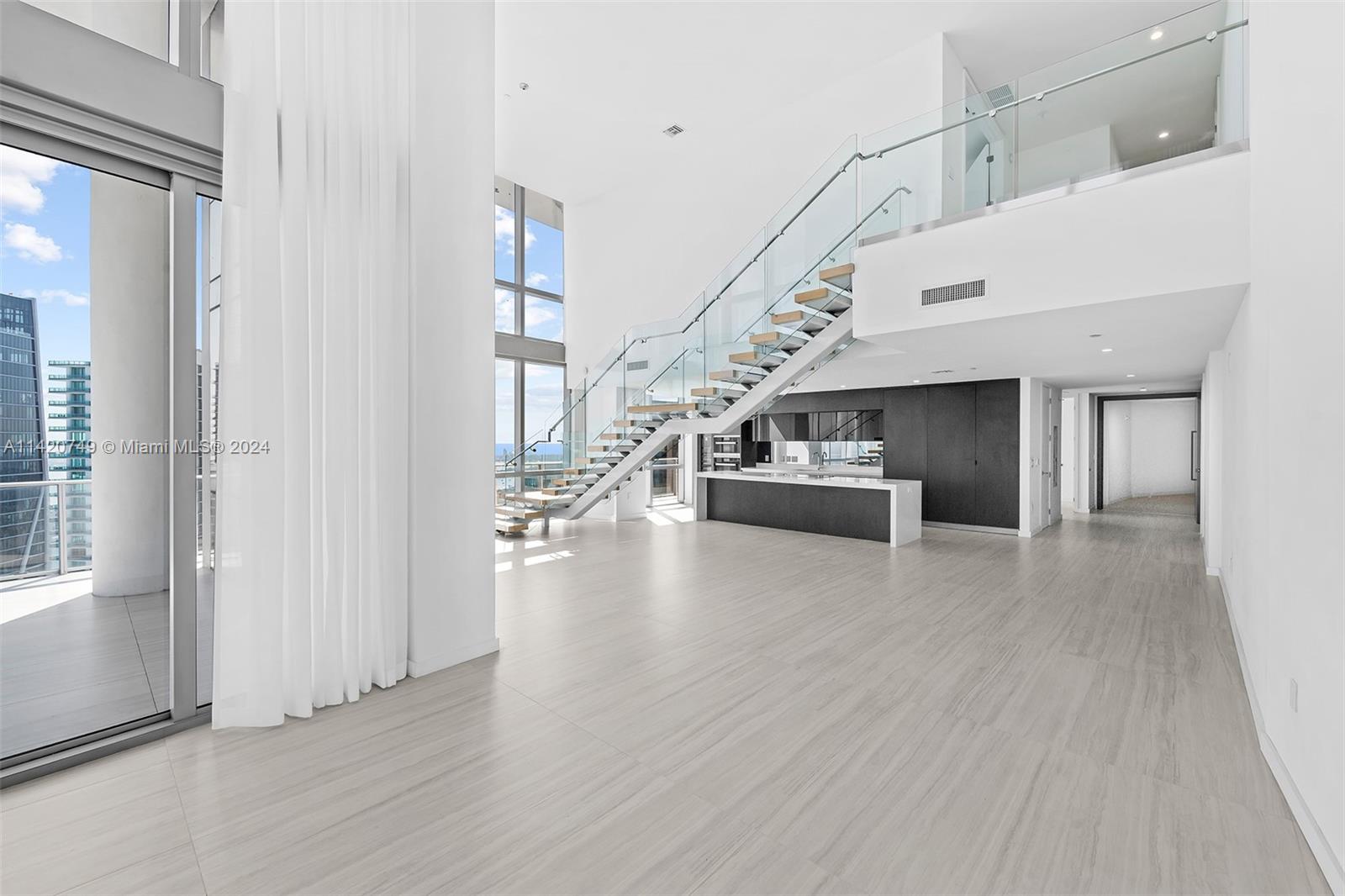 PARAMOUNT MIAMI WORLDCENT - Residential