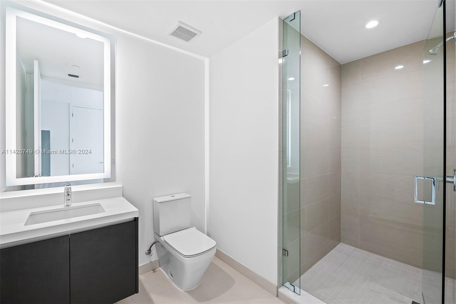 PARAMOUNT MIAMI WORLDCENT - Residential