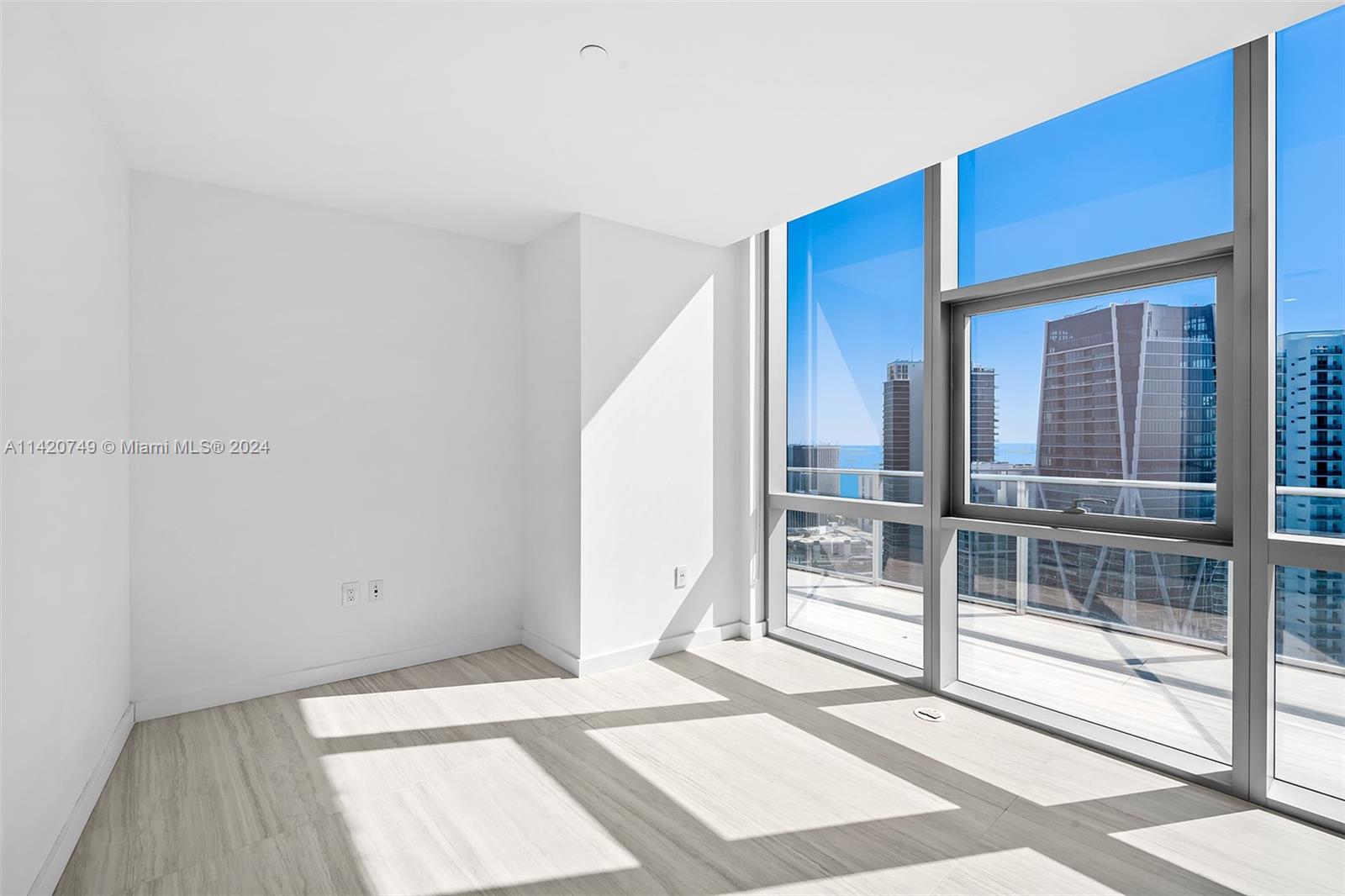 PARAMOUNT MIAMI WORLDCENT - Residential